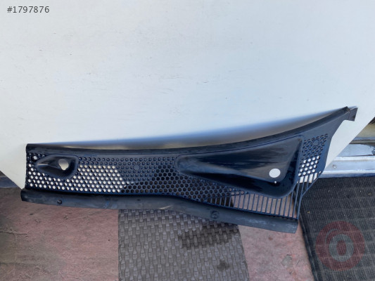 FORD FOCUS ÖN CAM IZGARASI