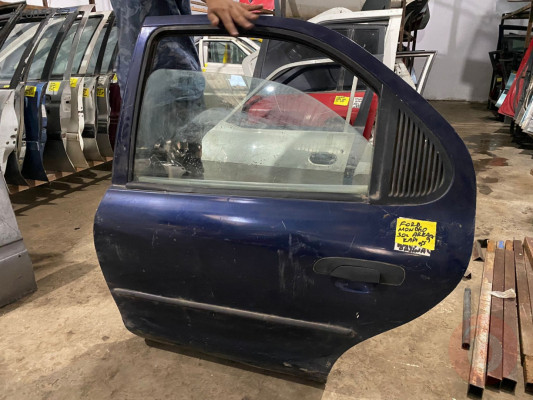FORD MONDEO SOL ARKA KAPI ORJİNAL ÇIKMA TEMİZ 1993-1998 MODE