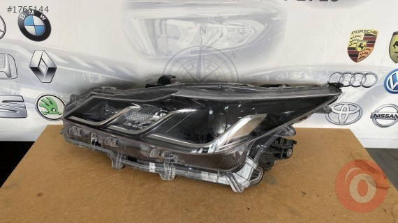 TOYOTA COROLLA YENİ KASA SOL FAR ÇIKMA ORJİNAL HATASIZ