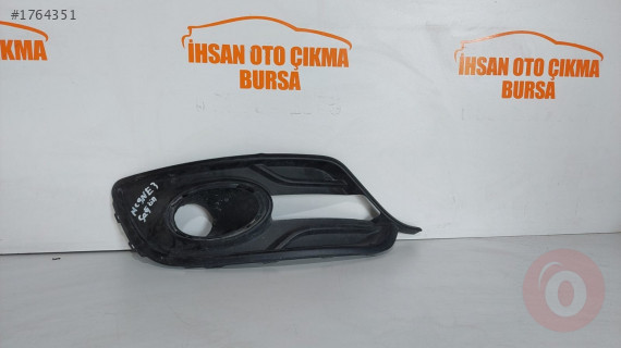 Renault Megane 3 ön tampon sağ sis kapağı orijinal