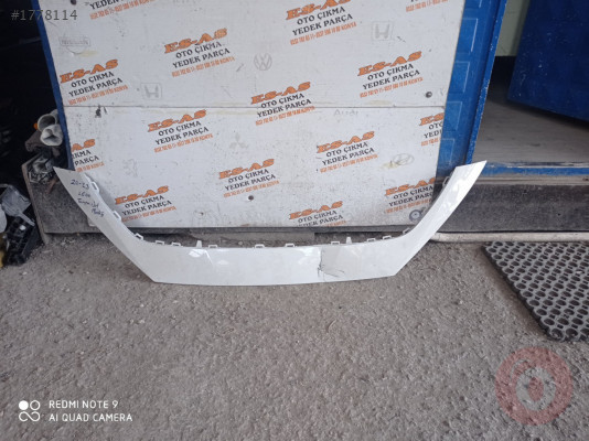 Seat Leon Ön Tampon Üst Plastiği 2020-2023