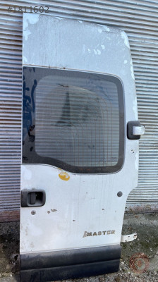 RENAULT MASTER ÇIKMA ORJİNAL SAĞ ARKA BAGAJ KAPAĞI