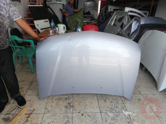 Mitsubişhi L 200 ön kaput çıkma orjinal boyasız