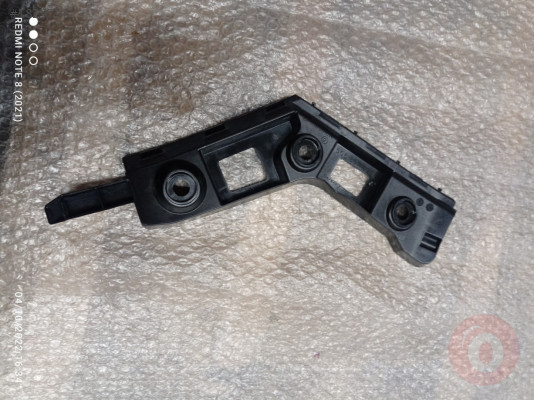 5G6807393 TAMPON BRAKETİ SOL ARKA GOLF 2013>>2020 FARKLI ÜRÜ