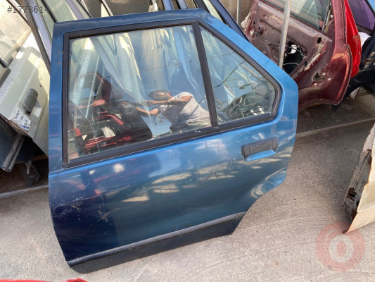 RENAULT 19 SOL ARKA KAPI KELEBEK CAMI ORİJİNAL ÇIKMA