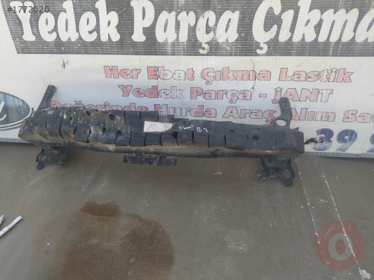 2014 2016 Passat b7 ön tampon demiri