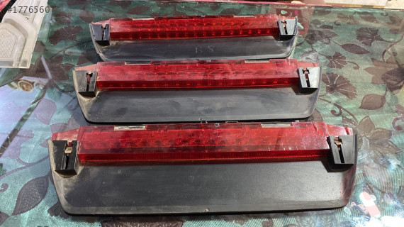 2015-19 PASSAT B8 ORTA 3.STOP LAMBASI ORJ ÇIKMA