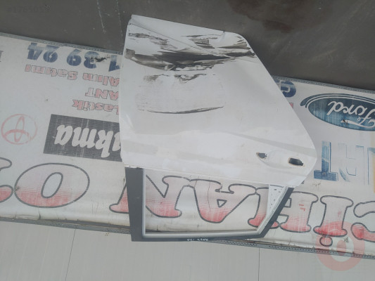 2021 2022 Hyundai i20 sag arka kapı