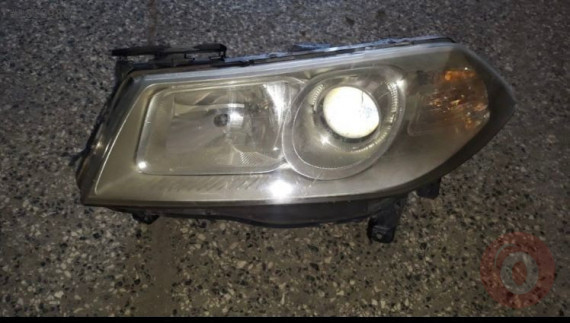 Renault megane 2 sol far çıkma parçalar