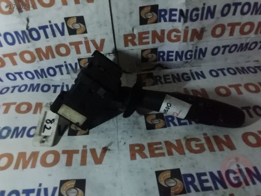 RENAULT KANGOO SİNYAL KOLU 8200379526