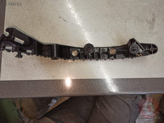 NİSSAN JUKE ÖN TAMPON BRAKETİ 62223-1KA0A