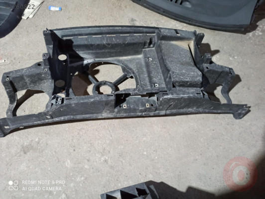 1H0805594 Volkswagen Golf- 3- 92/98; Ön Panel Komple Benzinl