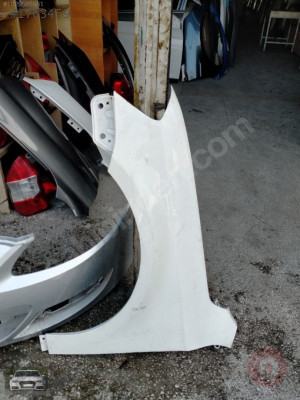 PASSAT B7 SOL ÖN ÇAMURLUK