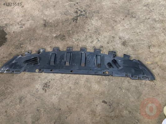 RENAULT MEGANE 2 ÖN TAMPON ALT KARLIĞI ÇIKMA 2003-2008