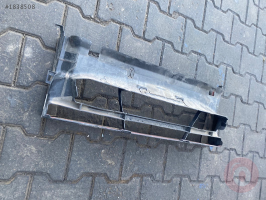 BMW F30 ÇIKMA ORJİNAL ÖN PANEL ALT MASKE