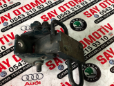 Oto Çıkma Parça / Volkswagen / Passat / Kaporta & Karoser / Kapı Menteşesi / Çıkma Parça 