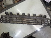 Oto Çıkma Parça / Renault / Megane / Tampon / Orta Izgara / Sıfır Parça 