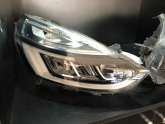 Oto Çıkma Parça / Renault / Clio / Far & Stop / Sol Ön Far / Çıkma Parça 