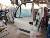 Oto Çıkma Parça / Renault / Master / Kaporta & Karoser / Sol Ön Kapı / Çıkma Parça 