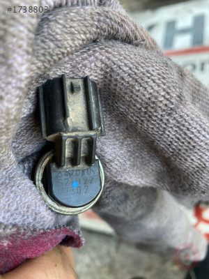 347010521022 corolla yaris 1.33 eksantrik mili valfi sensörü