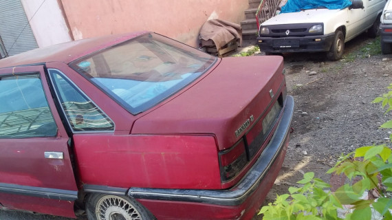 Renault R21 arka cam çıkma yedek parça Mısırcıoğlu oto
