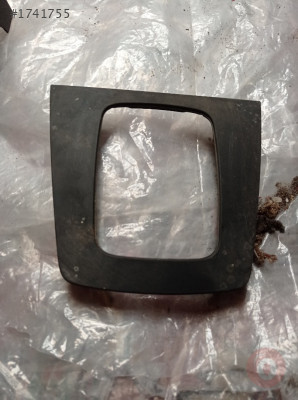 Audi A4 B6 Siyah Dişli Çubuğu Surround Trim 8E0864261F