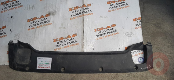 Nissan Navara LP300 tampon alt eki 2021