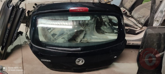 Opel corsa d bagaj çıkma