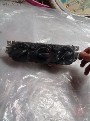 Ford fokus kontrol paneli7m5t19980aa