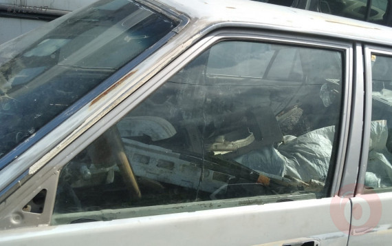 1994 model kia capital 1.8 benzinli çıkma sol ön kapı camı
