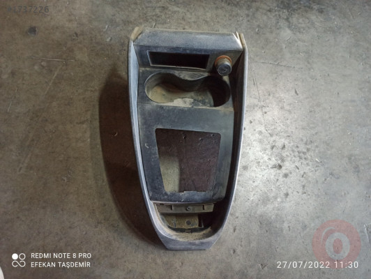 Fiat Palio Orta Vites Konsolu Çıkma Orjinal Hatasız