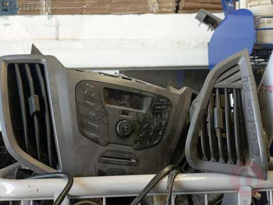 FORD CUSTOM ÜFLEME IZGARASI