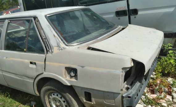 1994 model kia capital 1.8 benzinli kesme arka kasa