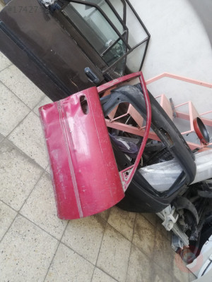 Toyota corolla sağ ön kapı çıkma orjinal