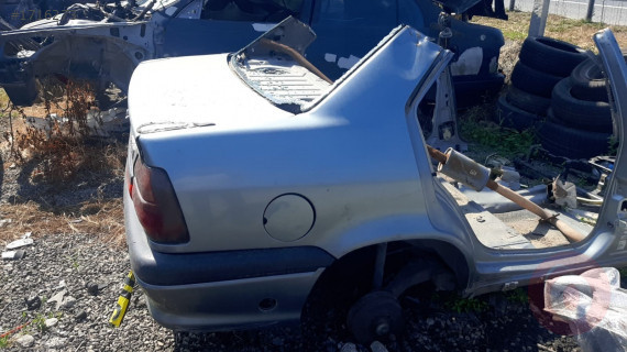 renault r19 sedan kesme sağ arka çamurluk