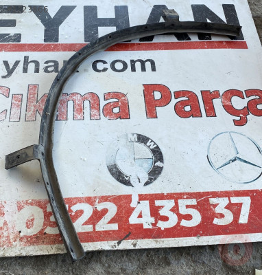 1J4837698 volkswagen bora sağ ön kapı alt toz lastiği