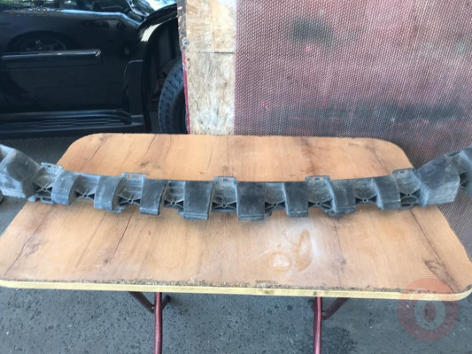 MERCEDES E COUPE TAMPON KÖPÜĞÜ