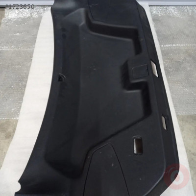 8W8867979A/8W8867979B/8W8867979  BAGAJ KAPAĞI KAPLAMASI AUDİ