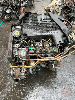 Cliosymbol 1.5dizel motor dolu çıkma garantili arkadanmarşlı