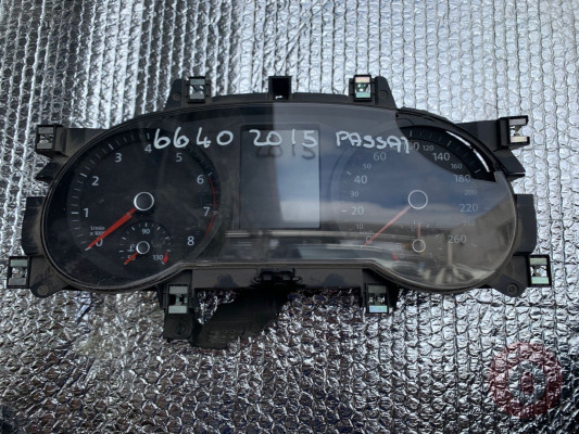 VW PASSAT 15-22 KİLOMETRE GÖSTERGE SAATİ HASARLI 3G0920750
