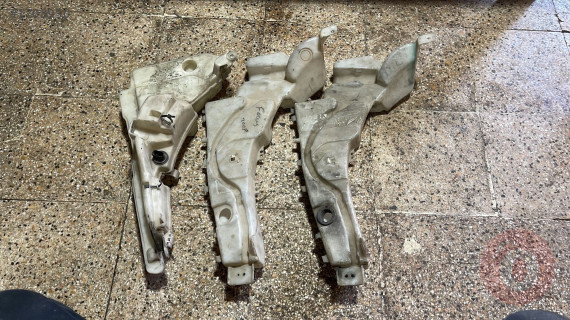 2012-16 FORD FOCUS CAM SİLGİ SU DEPOSU ORJ ÇIKMA