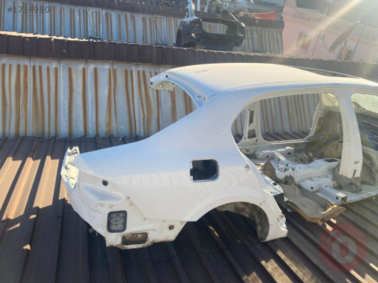 SKODA SÜPERB SAĞ ARKA  ÇAMURLU 2008-2014
