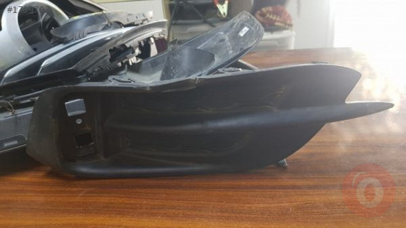 Honda Civic sol arka tampon ızgarası çıkma