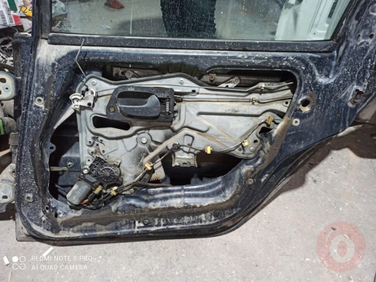 RENAULT LAGUNA 1 SAĞ ARKA KAPI RENAULT LAGUNA 1 SAĞ ARKA KAP
