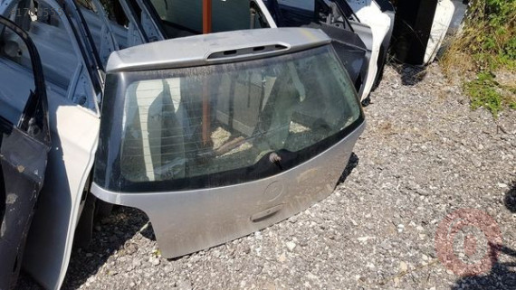 Wolsvagen polo arka bagaj 2004 çıkma