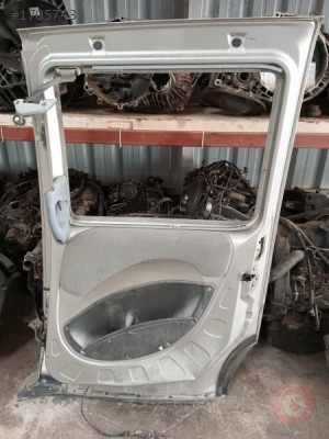 FİAT DOBLO 2 SAĞ SÜRGÜLÜ KAPI DÖŞEMESİ