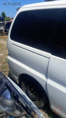 hyundai starex kesme sağ arka çamurluk
