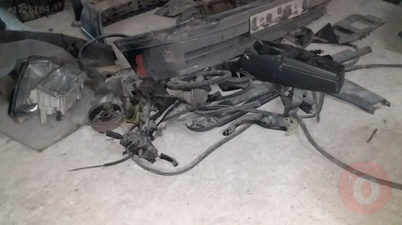 Renault R21 su radyatörü çıkma yedek parça Mısırcıoğlu oto