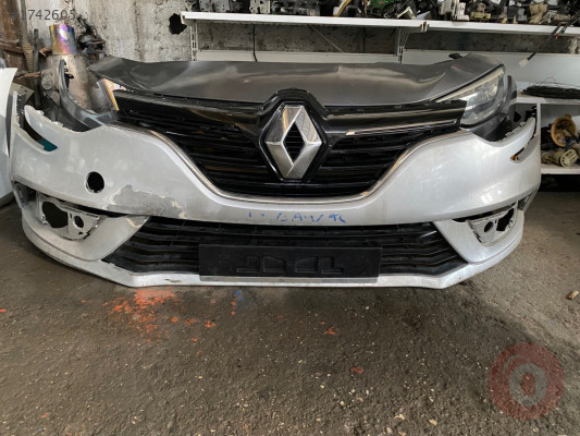 2016 Renault Megane 4 Ön Tampon panjur ızgara Cıkma temiz