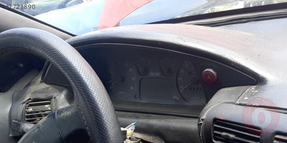 1996 kia sephia 1.6 16v benzinli çıkma  gösterge paneli